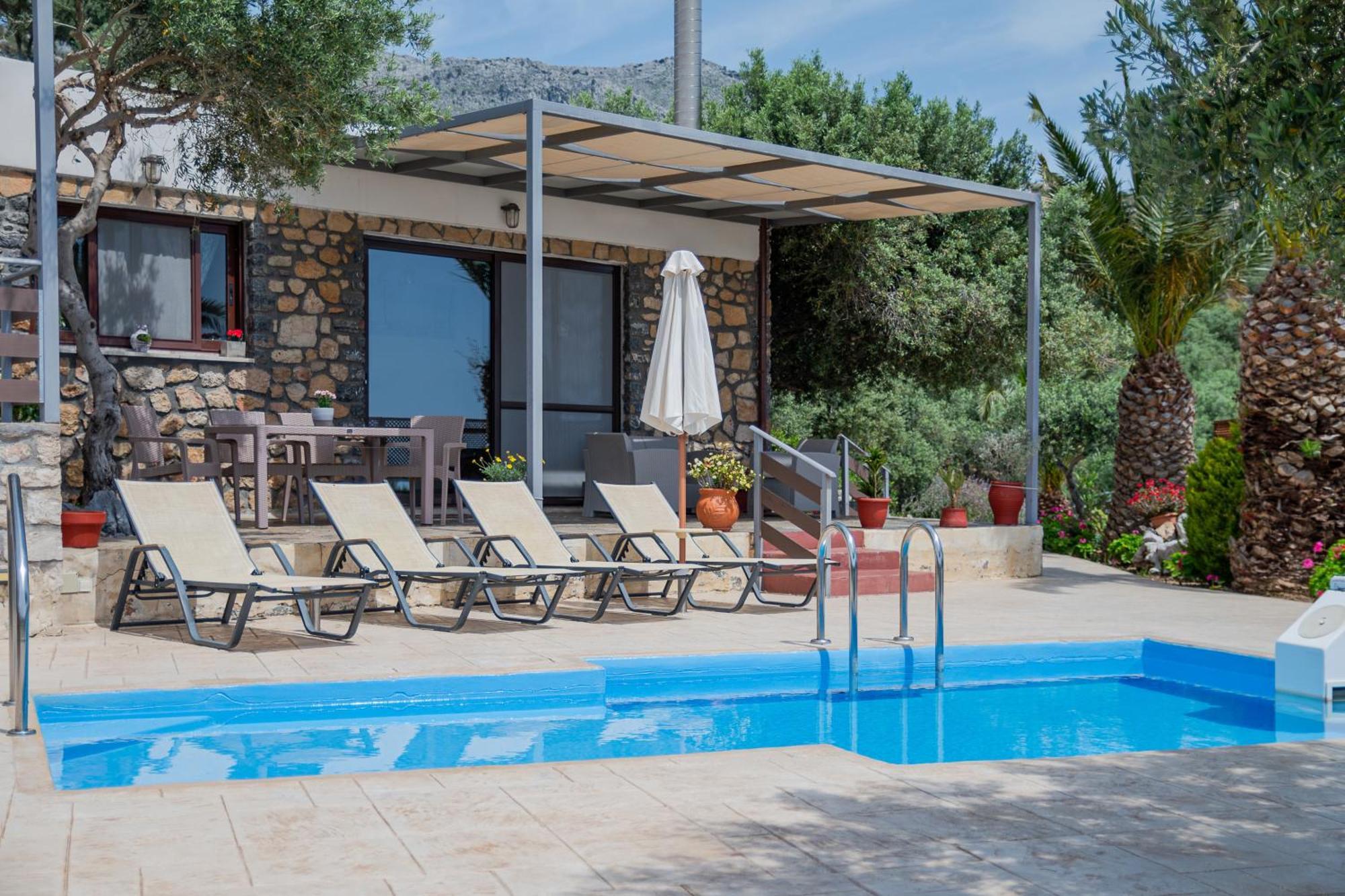 Souda Bay Cottage プラキアス エクステリア 写真